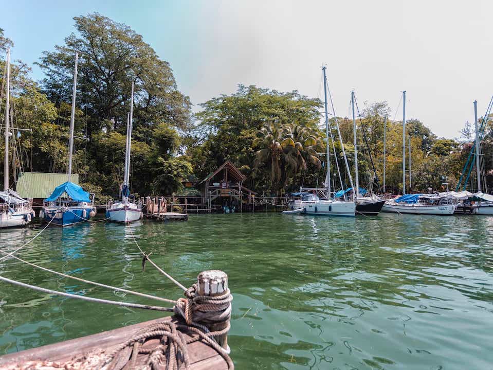 muelle rio dulce